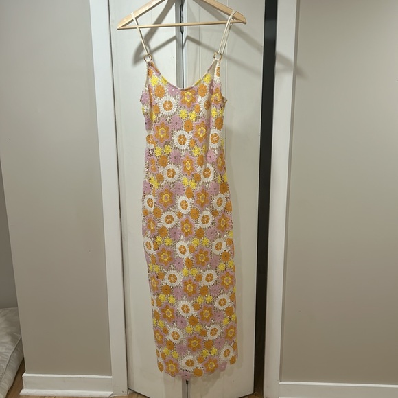 Rare Zara Crochet Floral Dress - Picture 4 of 4